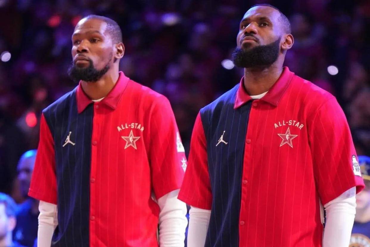 NBA重心角逐强队热血迸发精彩篮球魅力斩获观众青睐的简单介绍