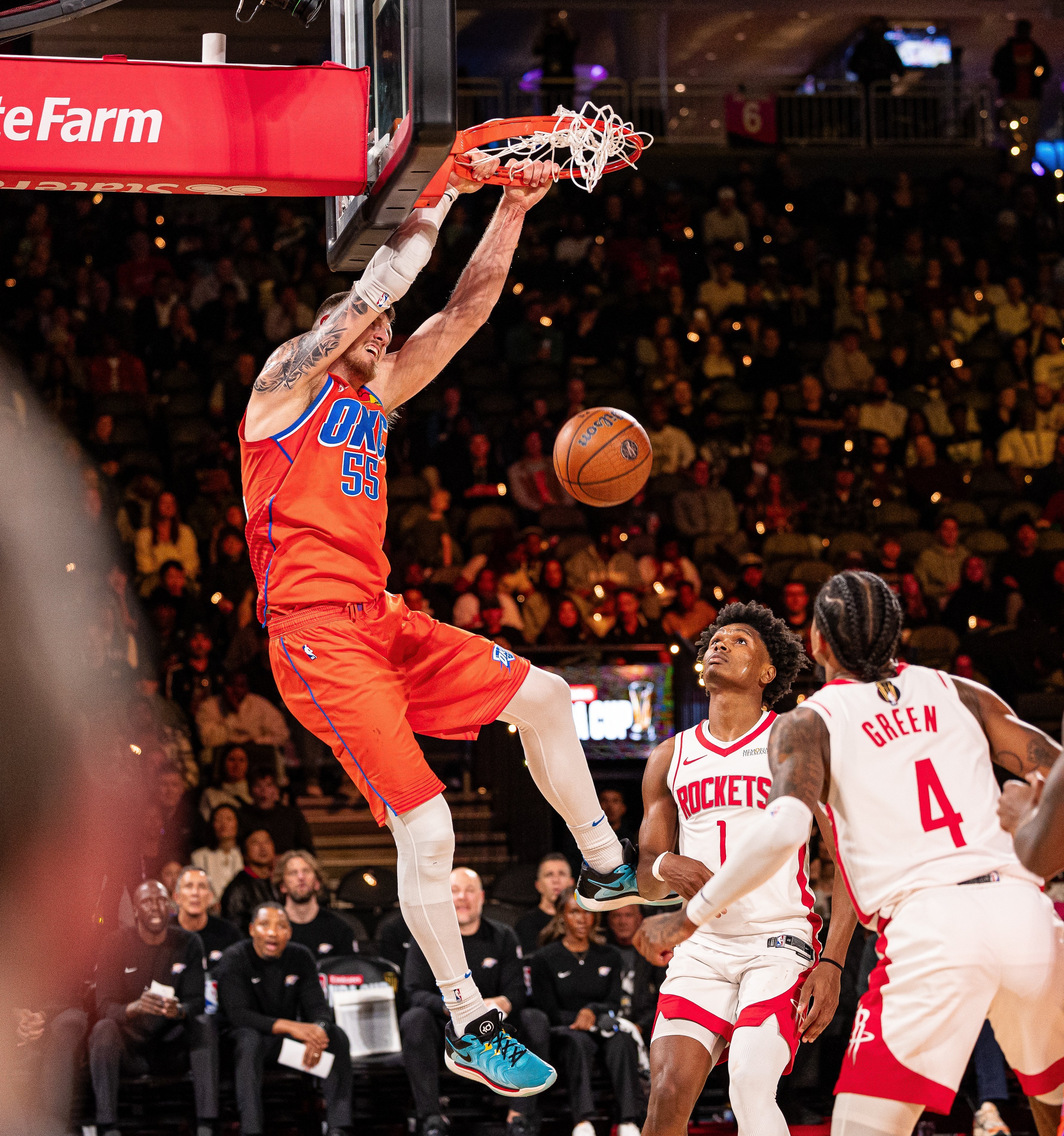 NBA重心角逐强队热血迸发精彩篮球魅力斩获观众青睐的简单介绍